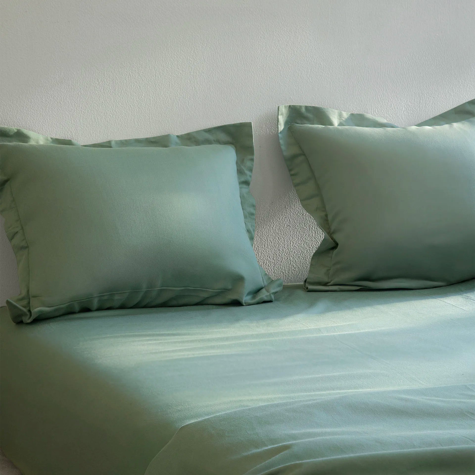 Double Besdsheet Set ( Sage Green)