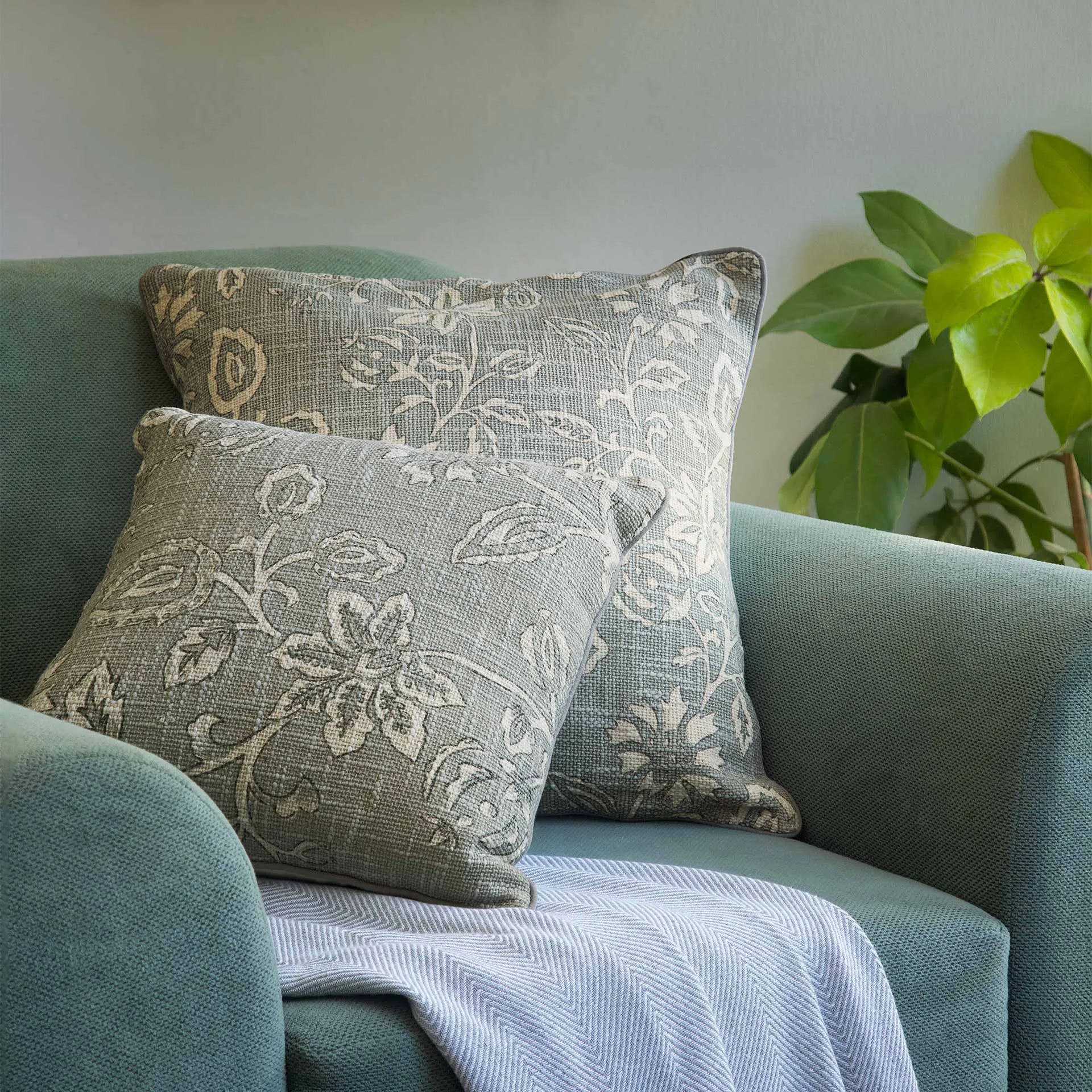 Mizani printed cotton cushion cover