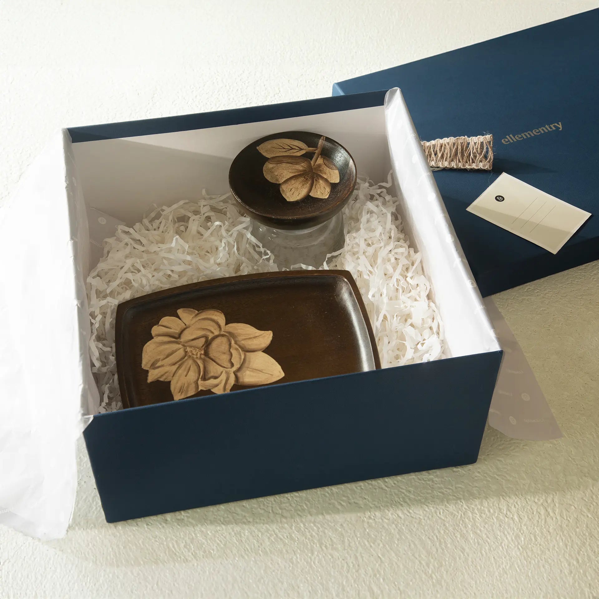 Tashi Serving Set Gift Box