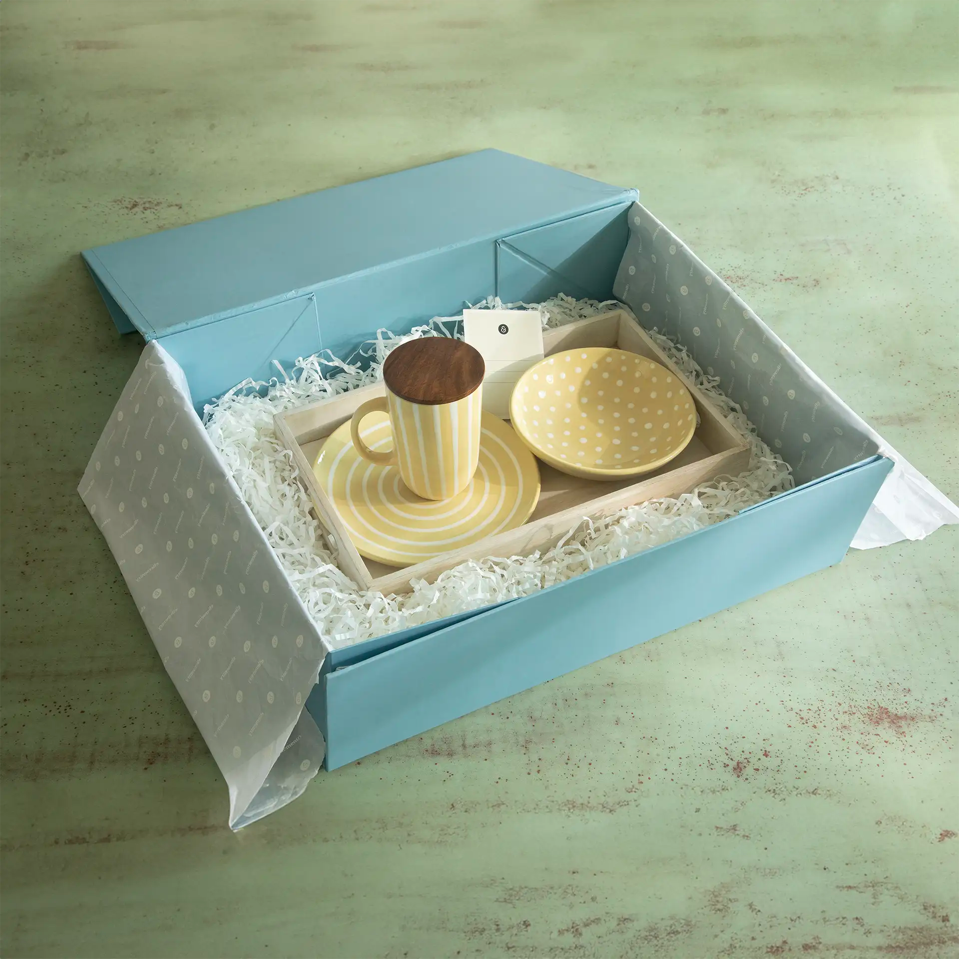 Classic Shapes Breakfast Gift Set in Pastel Yellow