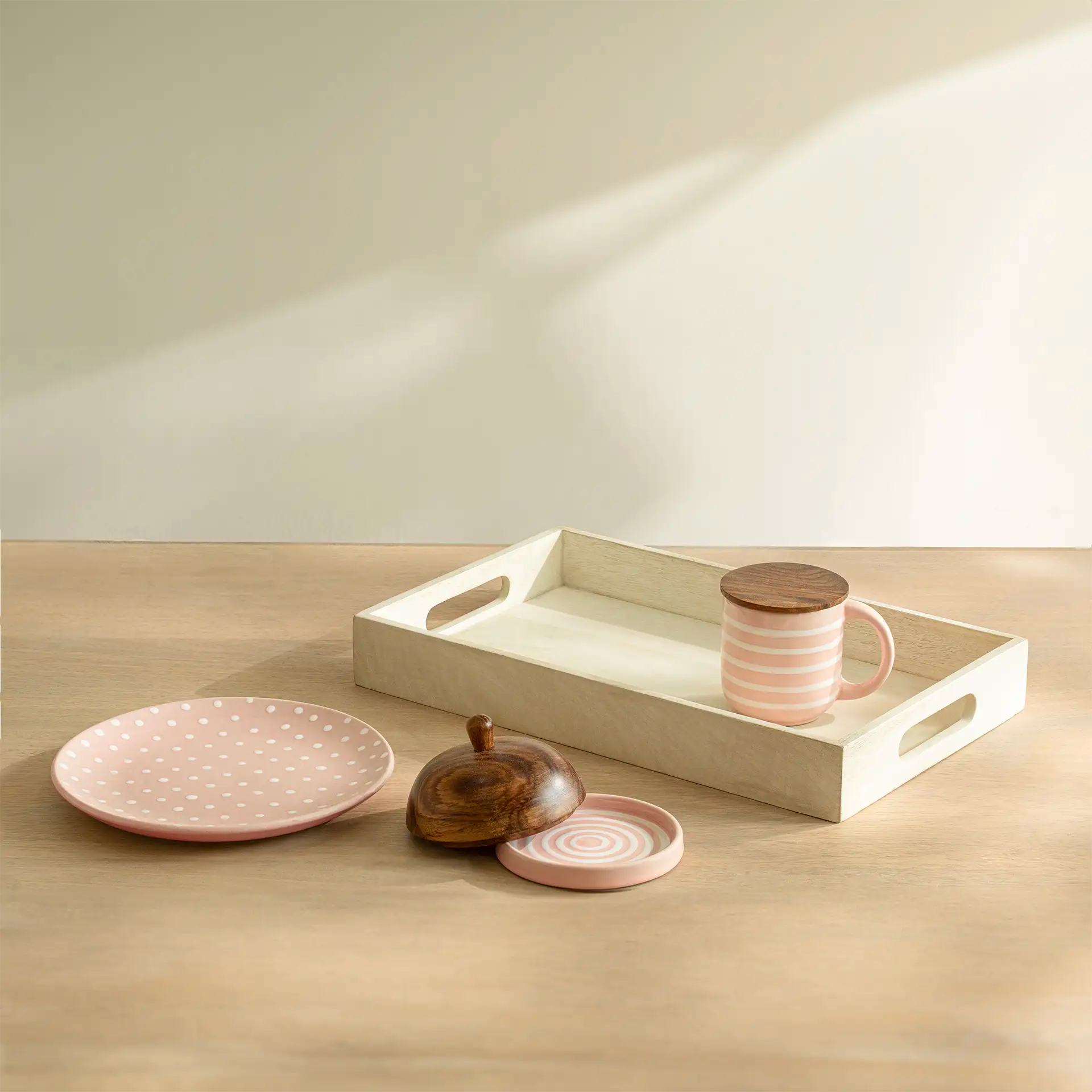 Classic Shapes Breakfast Gift Set in Blush Pink