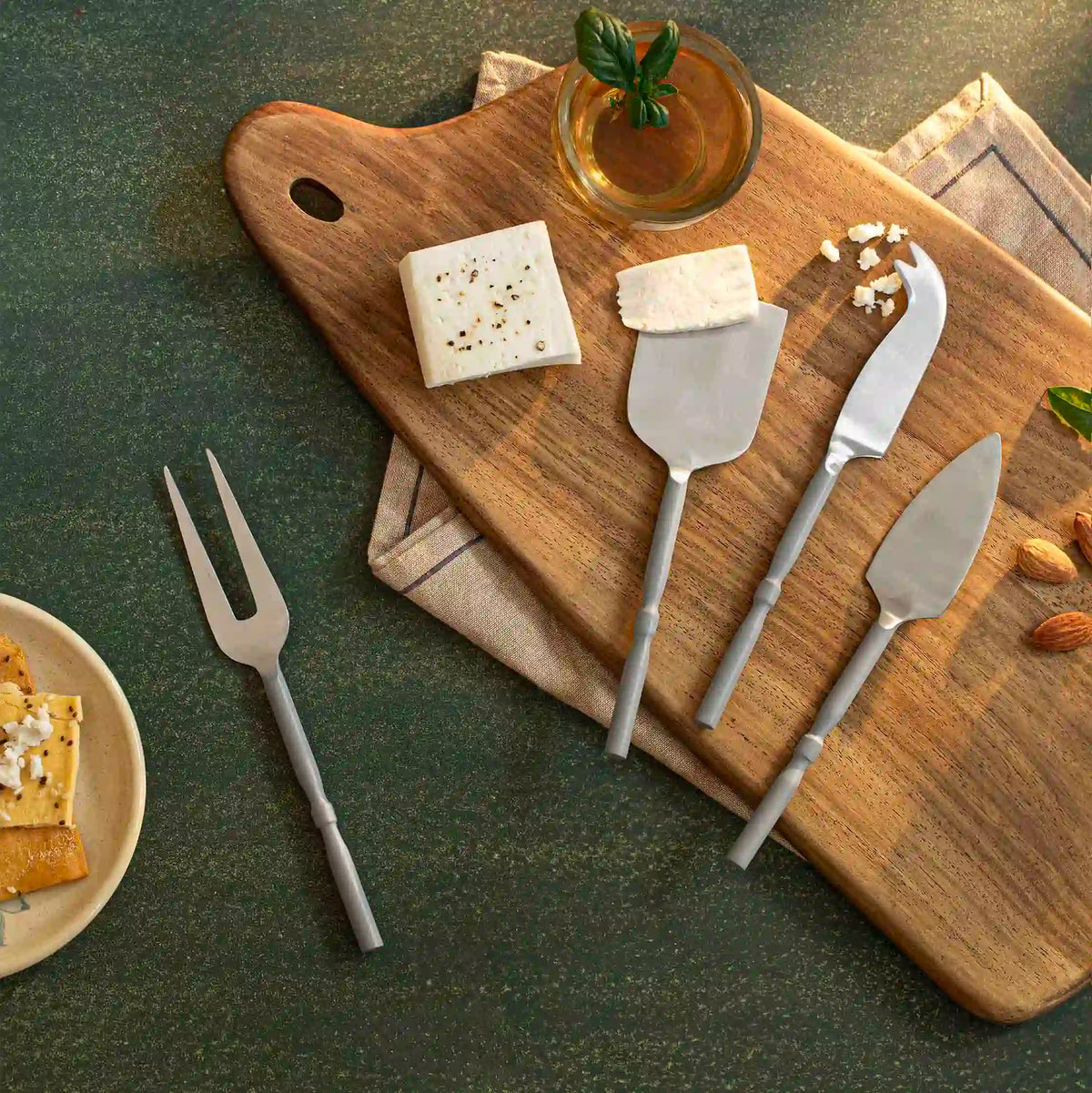 Silver Cheese Knife Set of 4 with Matt Finish