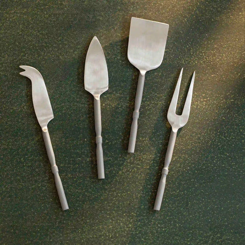 Silver Cheese Knife Set of 4 with Matt Finish