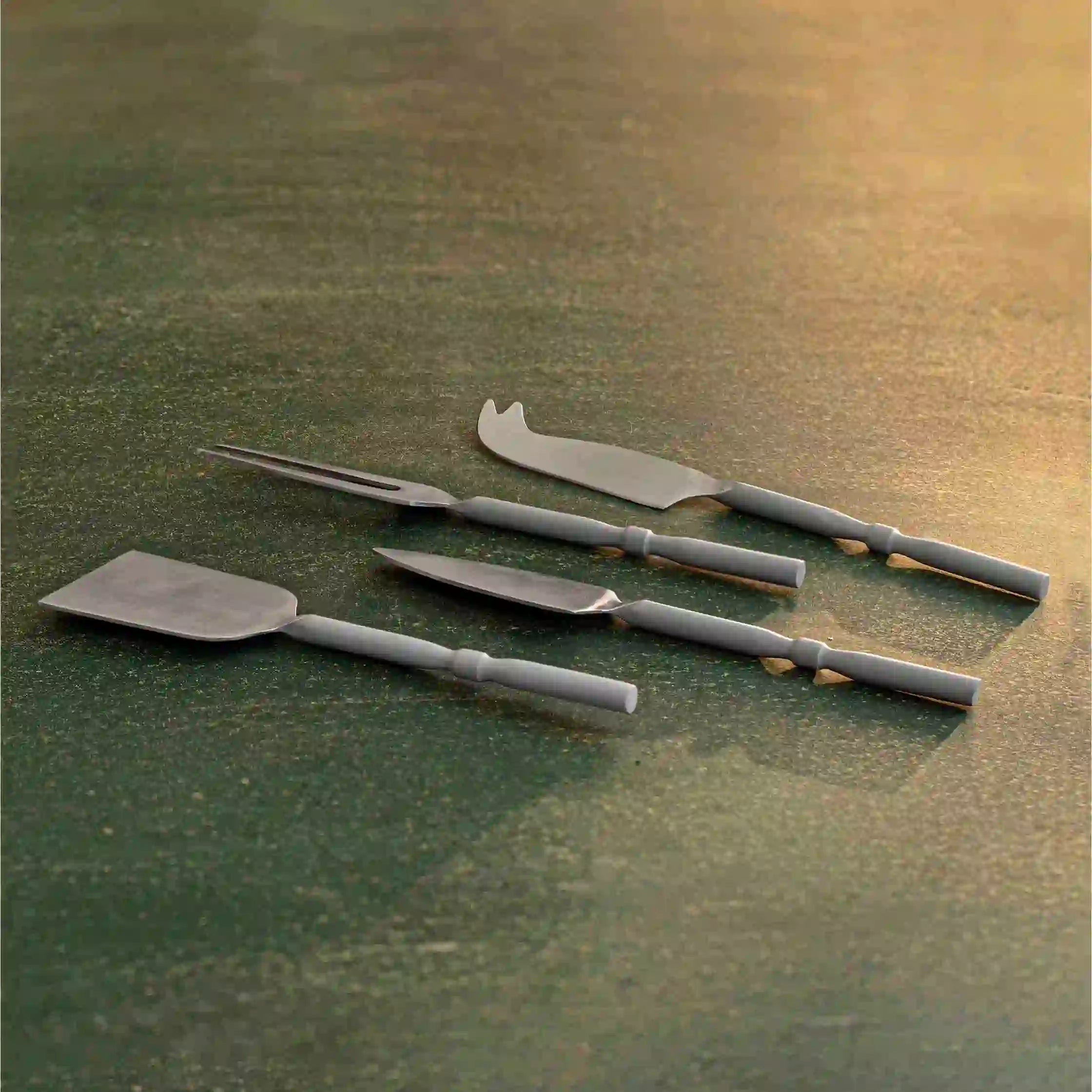 Silver Cheese Knife Set of 4 with Matt Finish