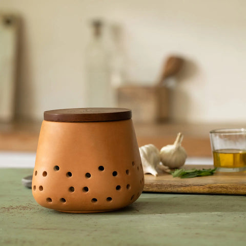 Dhara Terracotta Garlic Storage Jar with Wooden Lid