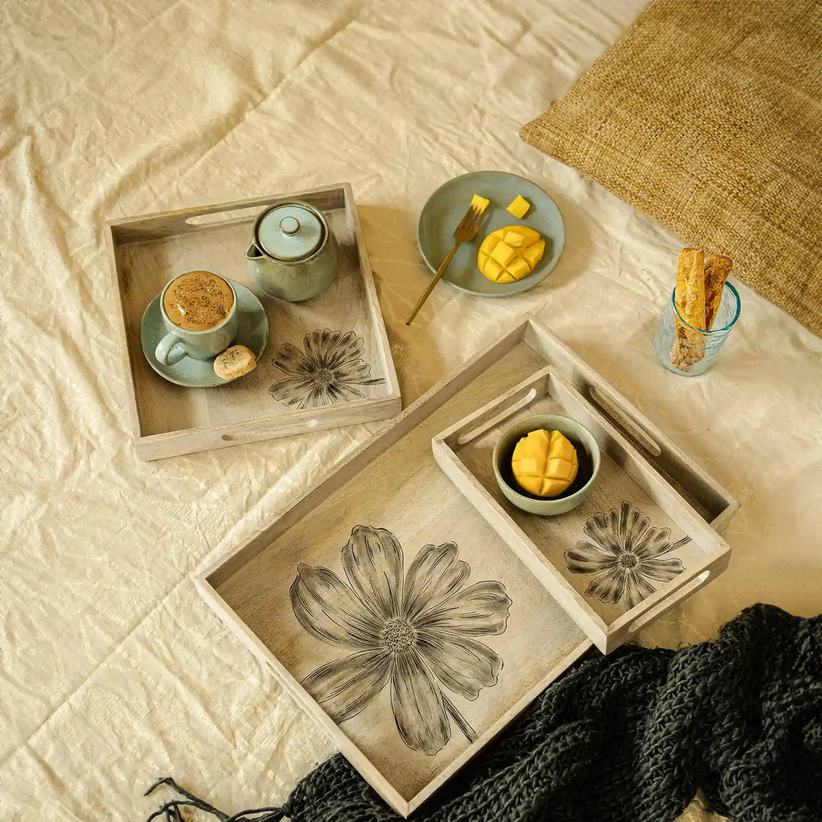 Flora Family Tray Set of 3