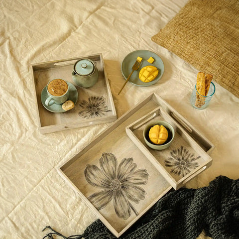 Flora Family Tray Set of 3