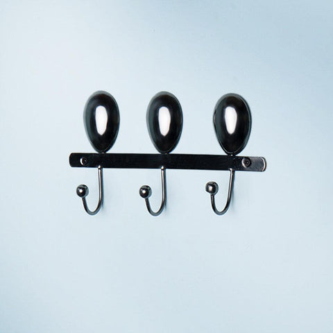 black metal wall w/3 hooks - ellementry