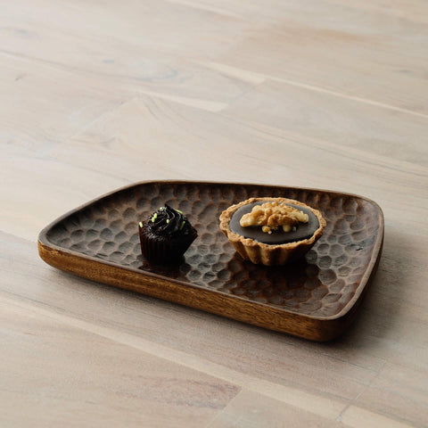 brown mango wood textured platter- small - ellementry