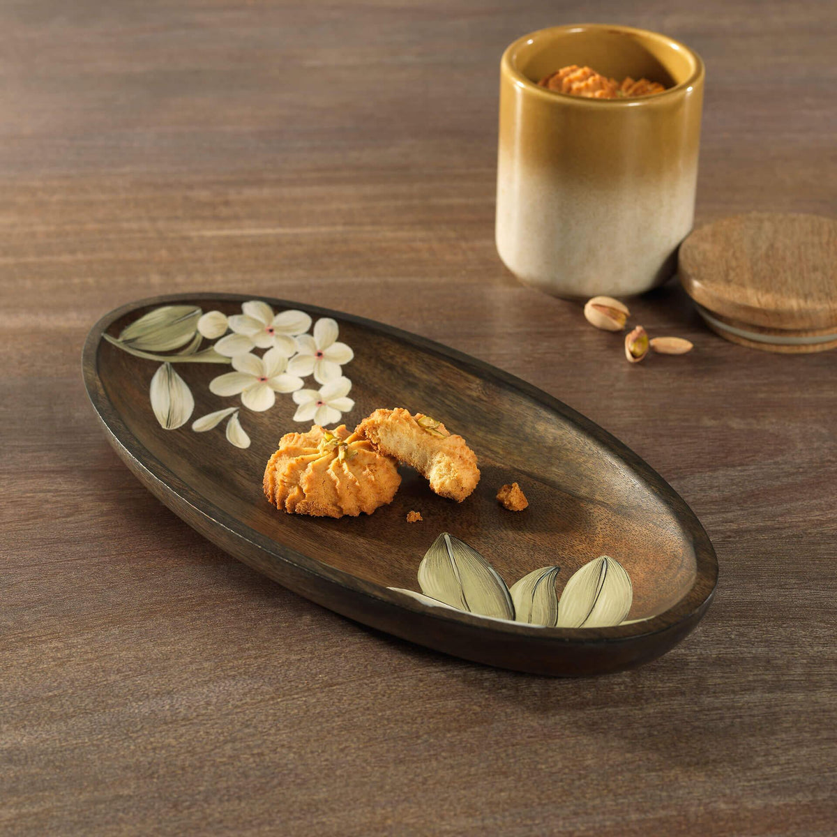 Frangipani Oval Wooden Platter(Small) - ellementry